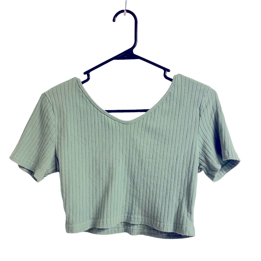 Cropped Cool Blue/Green T-Shirt💙💚